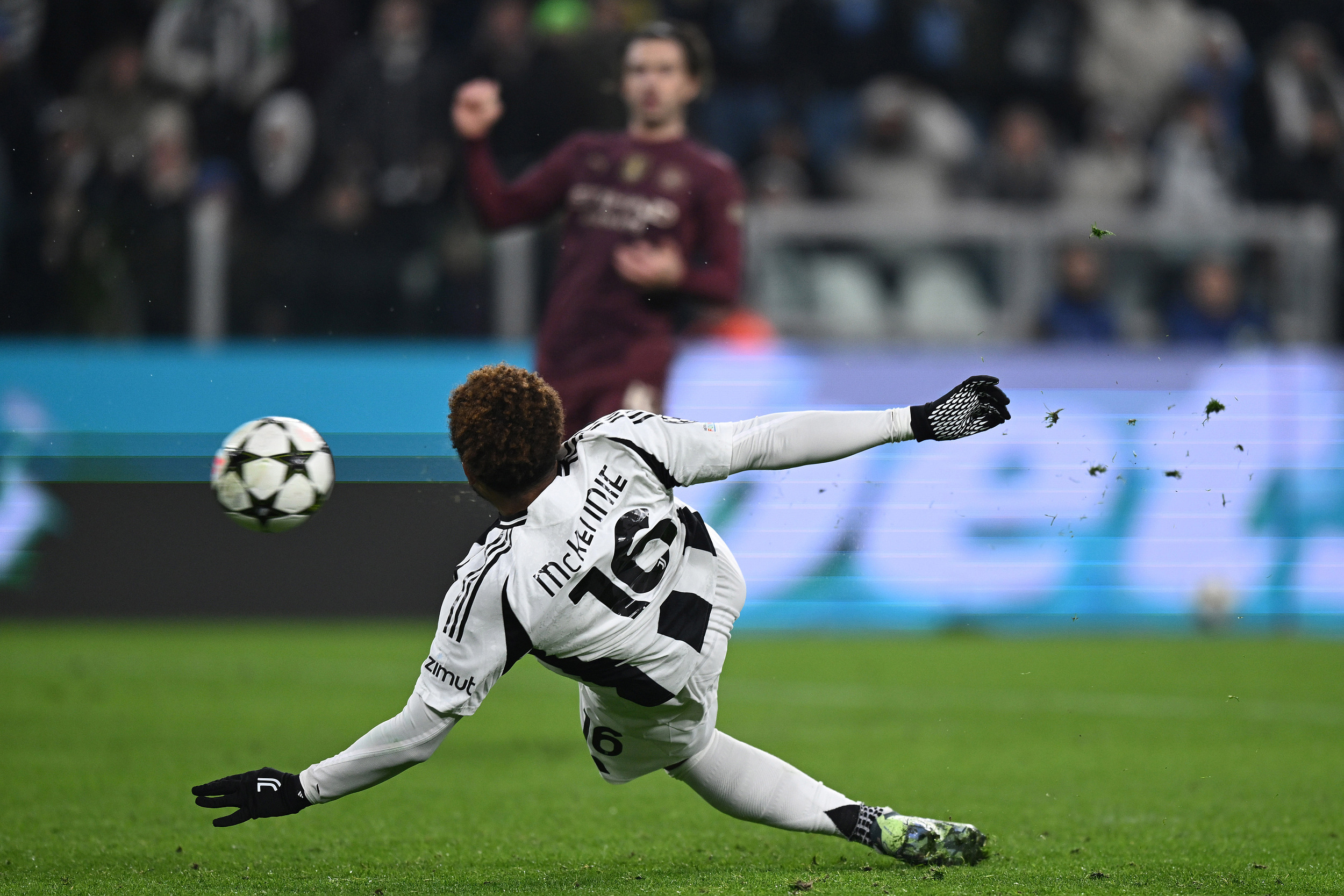 尤文图斯中场核心遭遇伤病困扰,球队面临困难的简单介绍 尤文图斯中场核心遭遇伤病困扰,球队面临困难的简单介绍