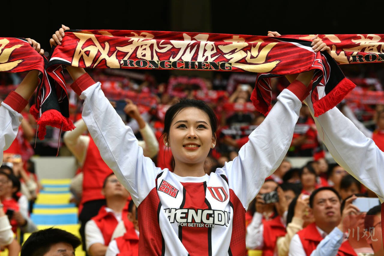 上港主场绝杀,成功击败广州富力 上港主场绝杀,成功击败广州富力