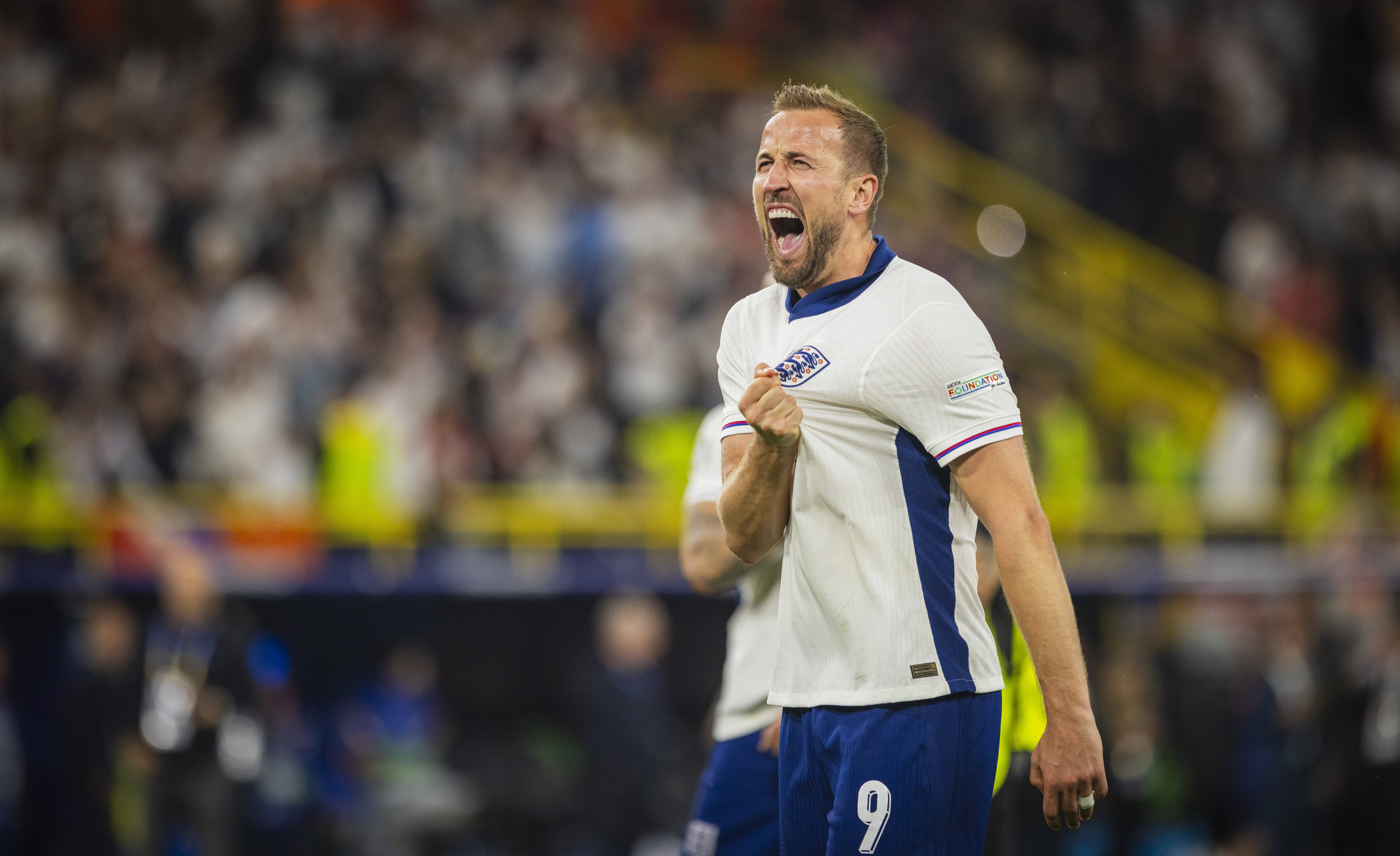 金年会官网-包含西班牙队一路领先，毫无悬念获得欧洲杯正赛资格的词条