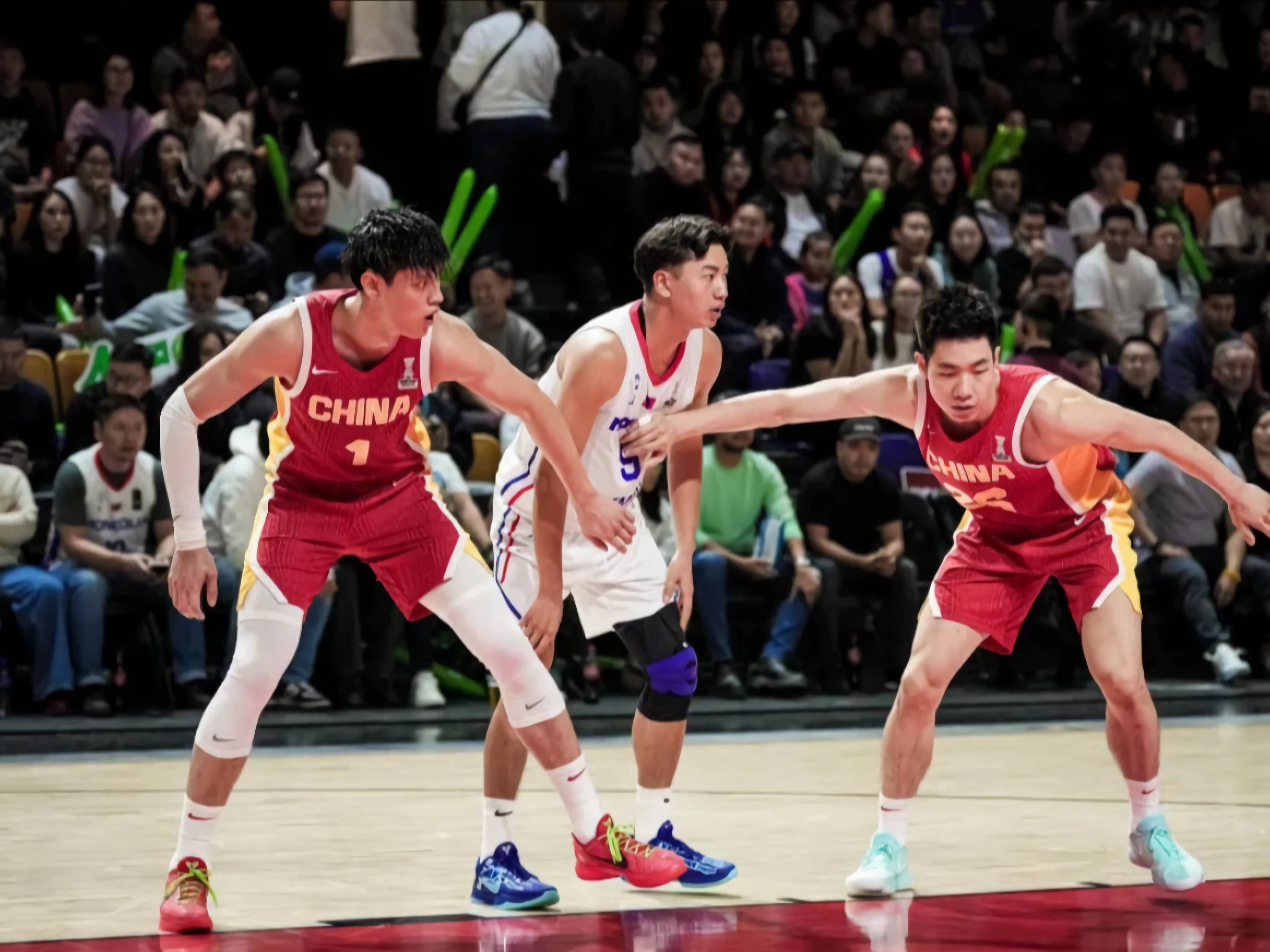 关于中国男篮挺进世界杯四强，战绩斐然的信息