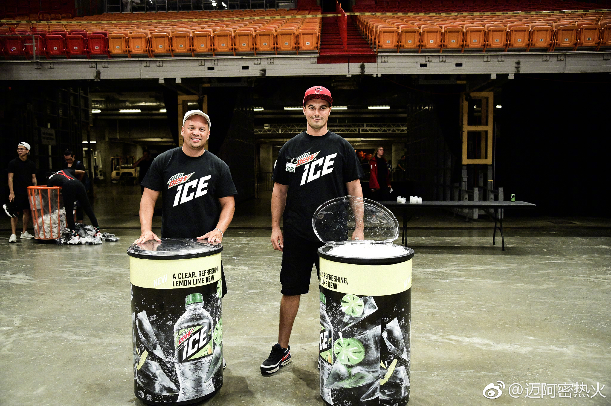 sports jnh-印度篮球职业联赛揭幕战掀起热潮，球迷狂欢的简单介绍