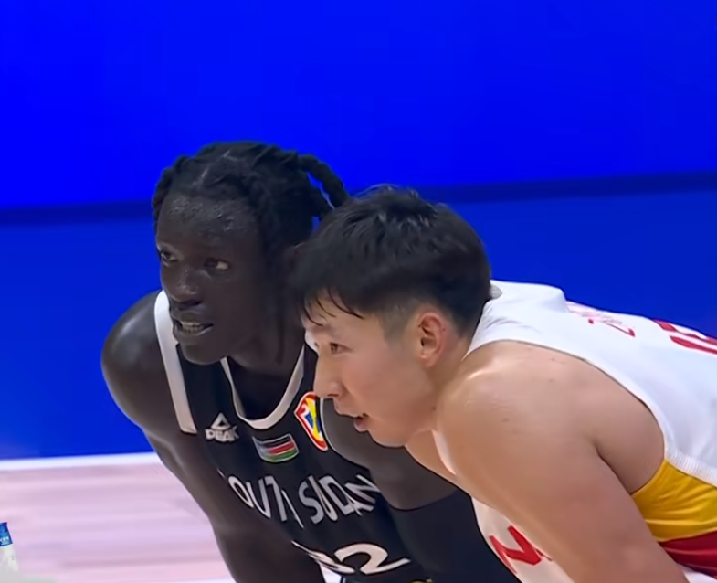 河南男篮主场失利,战绩一落千丈 河南男篮主场失利,战绩一落千丈