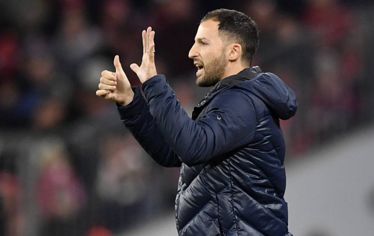 金年会官方网站-沙尔克逼平对手，保持不败纪录不变的简单介绍