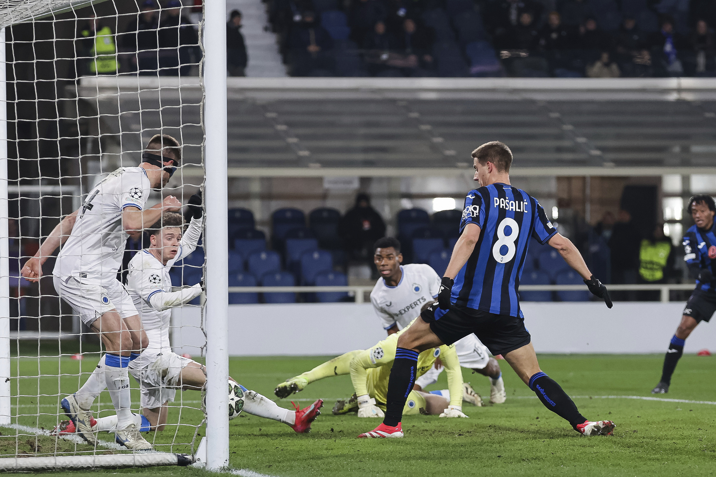 金年会官网-亚特兰大客场大胜，小组首位不保的简单介绍