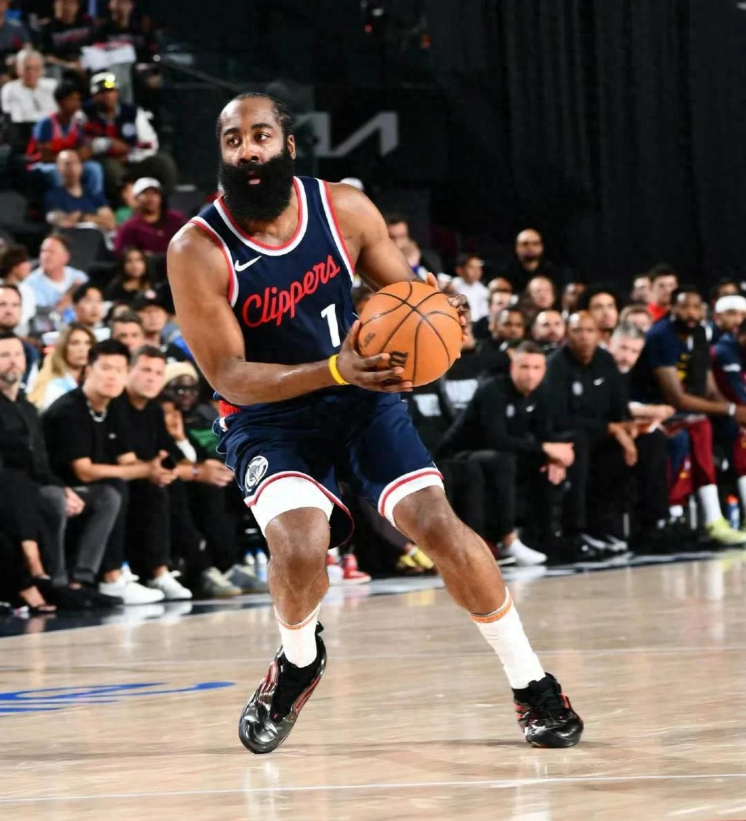 关于快船老将补强实力期待在季后赛中掀起波澜的信息 关于快船老将补强实力期待在季后赛中掀起波澜的信息