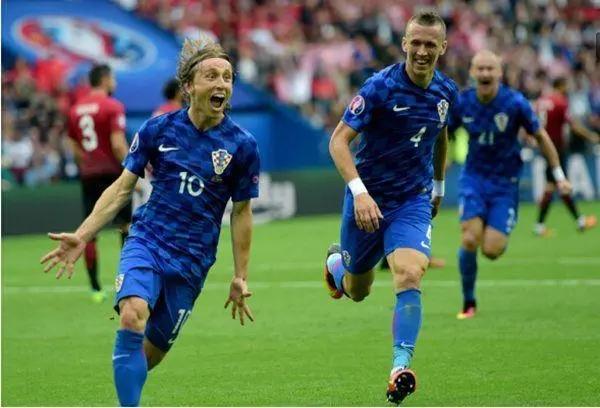 金年会官网-斯洛伐克惜败捷克，欧预赛小组赛终结的简单介绍