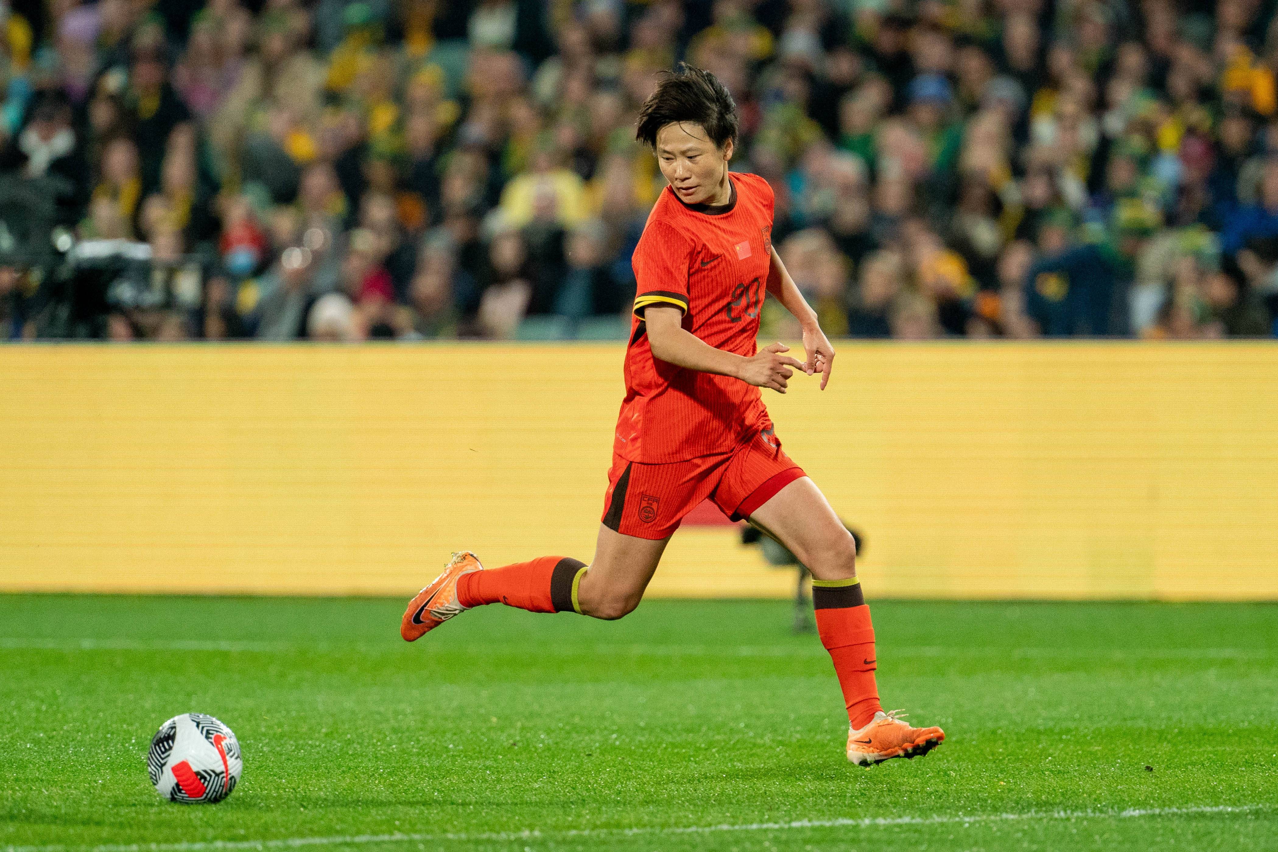 关于女子足球逆袭夺冠，中国队实力无敌！的信息