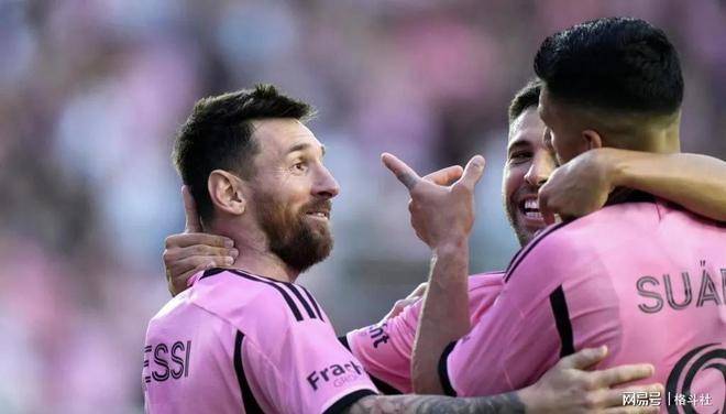 门将神勇扑救,助球队守住胜局 门将神勇扑救,助球队守住胜局