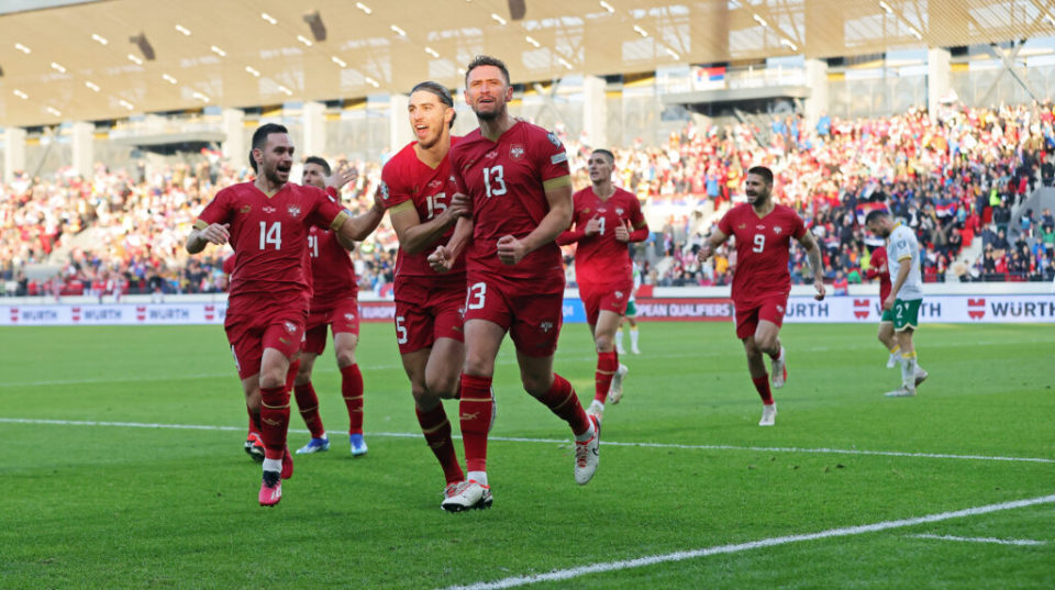 包含欧预赛精彩瞬间,球员风采尽显的词条 包含欧预赛精彩瞬间,球员风采尽显的词条