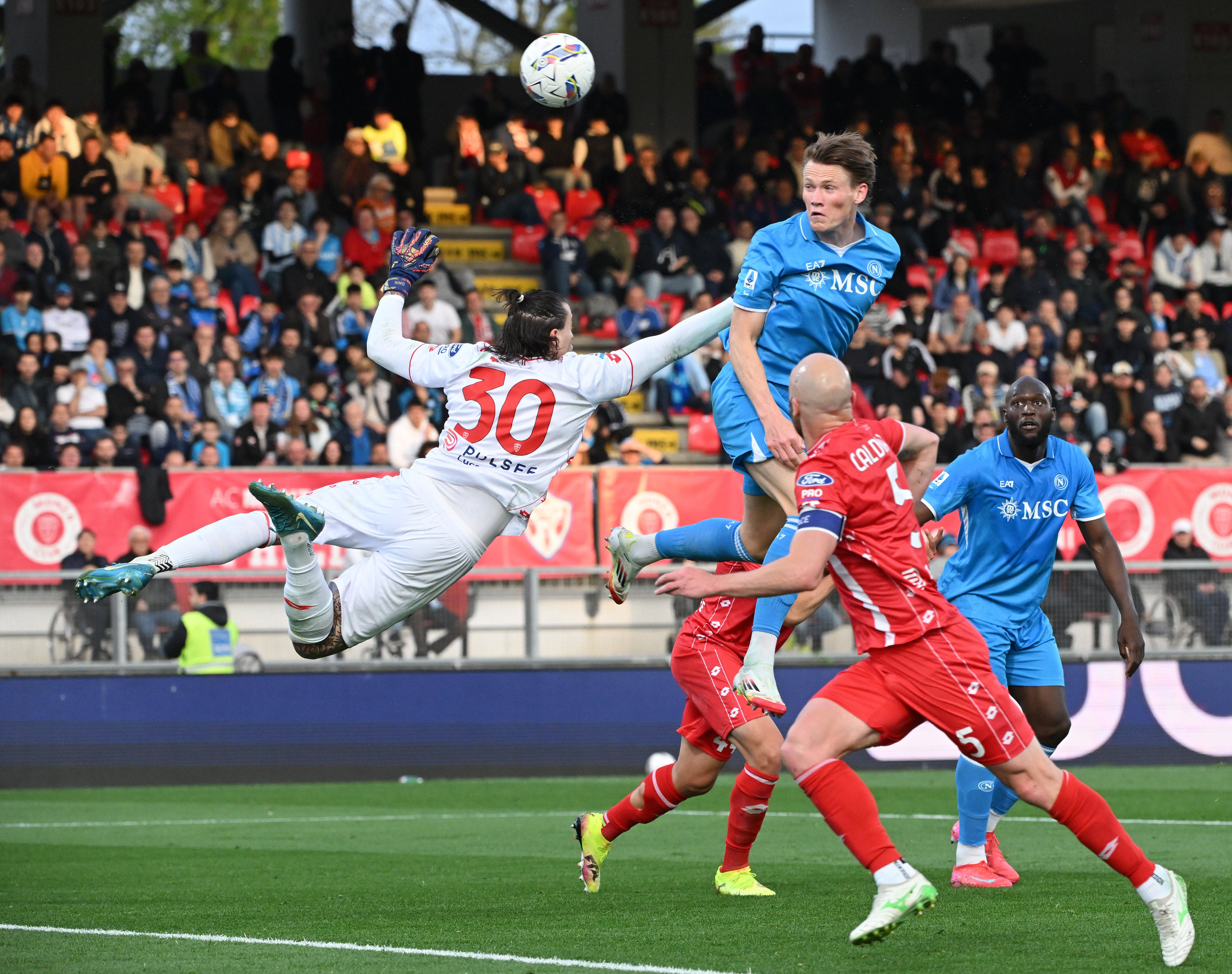 关于维罗纳表现出色,力克竞争对手的信息 关于维罗纳表现出色,力克竞争对手的信息