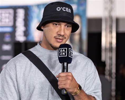 法国拳击选手崭露头角,晋级决赛备受期待 法国拳击选手崭露头角,晋级决赛备受期待