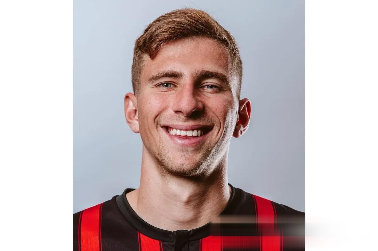 竞技激烈!罗马尼亚战胜乌克兰突围欧洲杯的简单介绍 竞技激烈!罗马尼亚战胜乌克兰突围欧洲杯的简单介绍