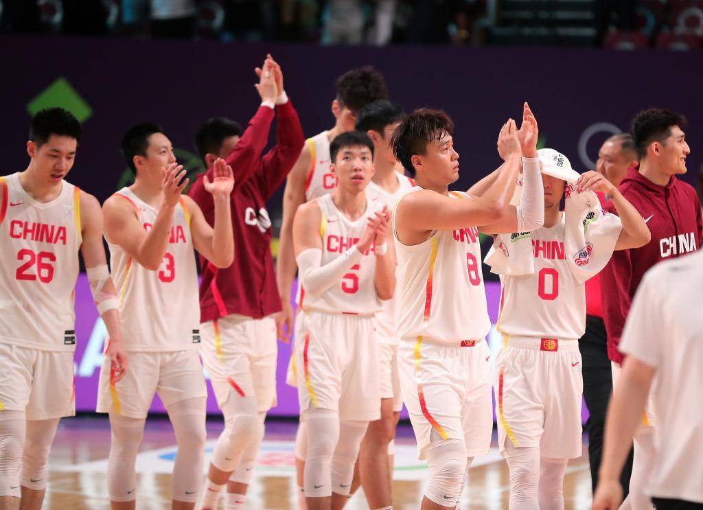 sports jnh-安徽男篮凭着团队合作，战胜对手