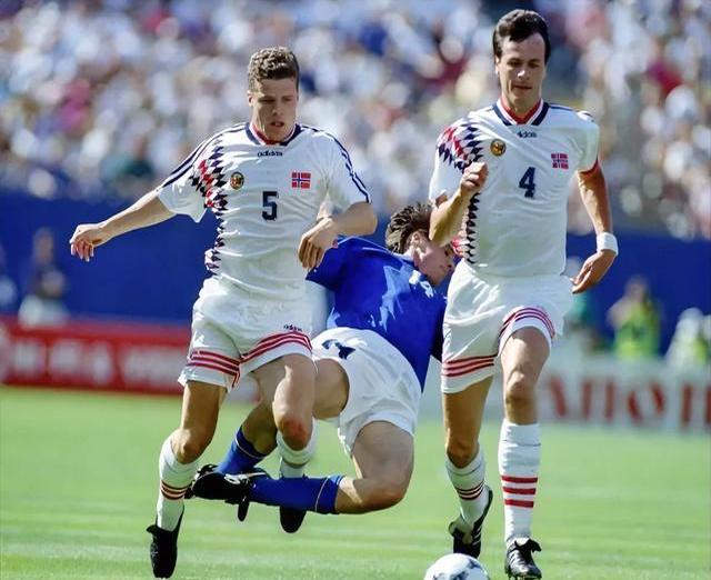 挪威选手奋勇拼搏,成功夺冠 挪威选手奋勇拼搏,成功夺冠