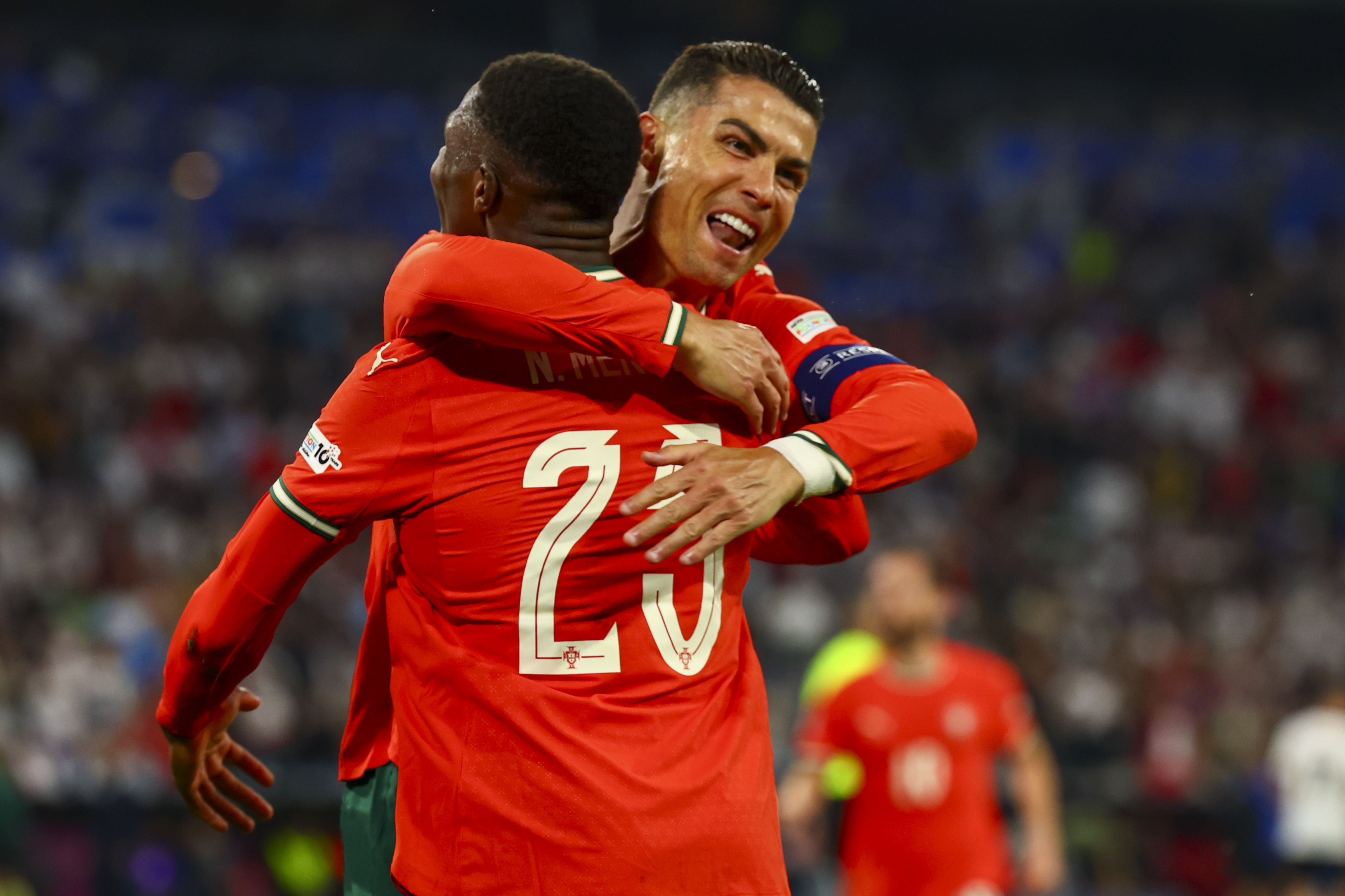 金年会集团-欧洲杯：法国2-2葡萄牙，两队晋级16强