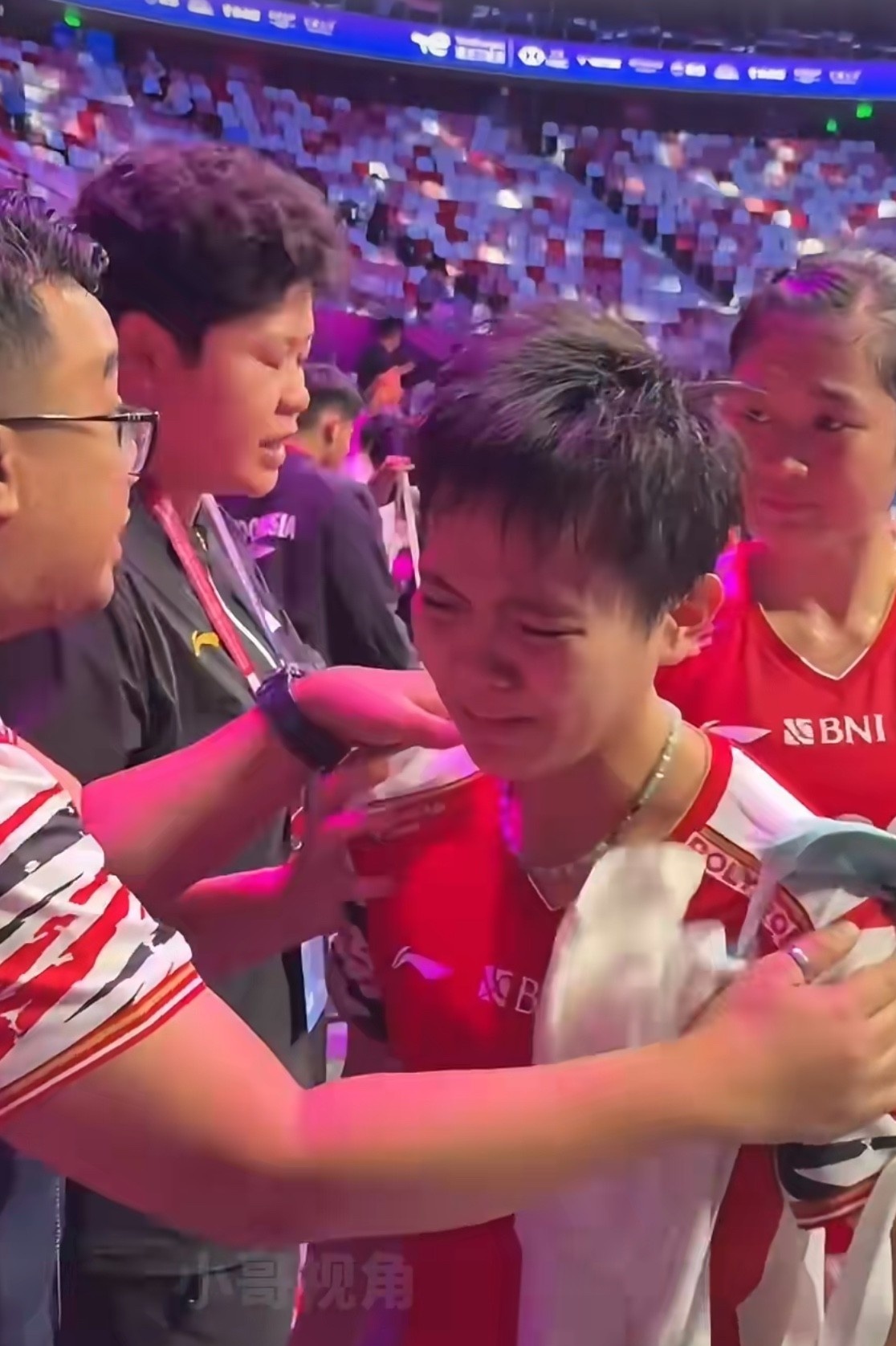 金年会体育-意外发生！女子羽毛球决赛险些翻盘