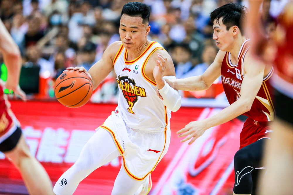 C9翻盘FNC,Caps成为全场焦点小组赛2:1(深圳) C9翻盘FNC,Caps成为全场焦点小组赛2:1(深圳)