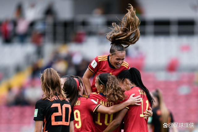 荷兰国家女子足球队击败对手,实现胜利 荷兰国家女子足球队击败对手,实现胜利