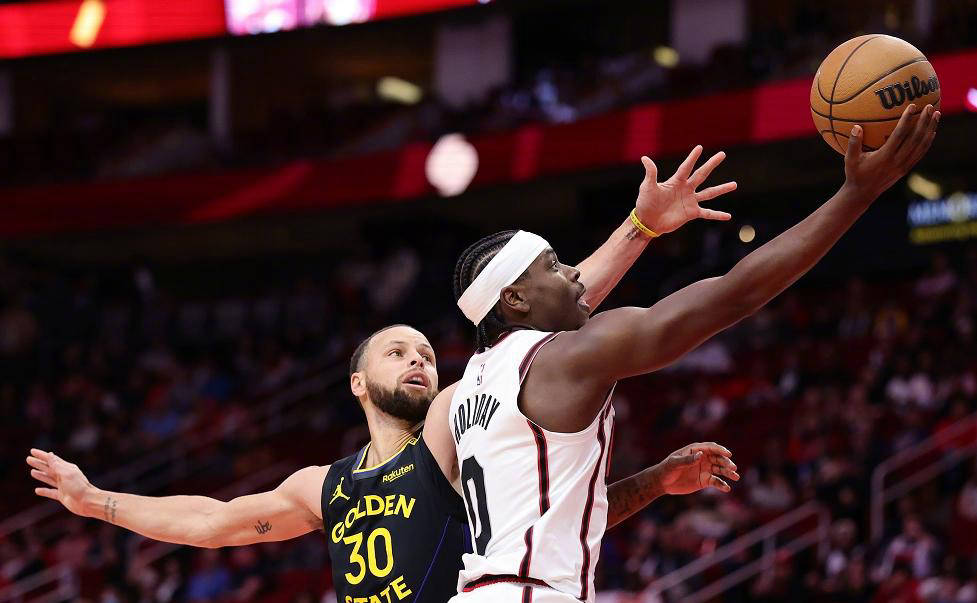 jinnianhui-勇士再胜雄鹿,库里火热命中率