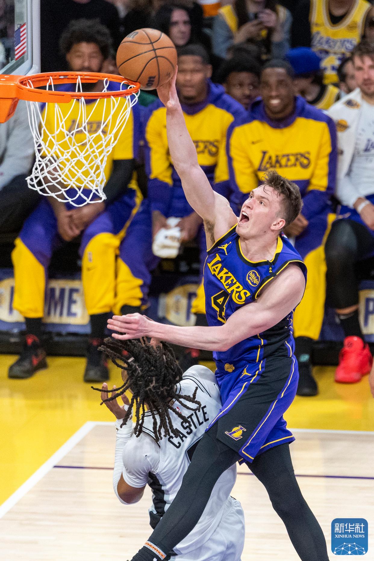 金年会官方-马刺惜败湖人，惊天逆转