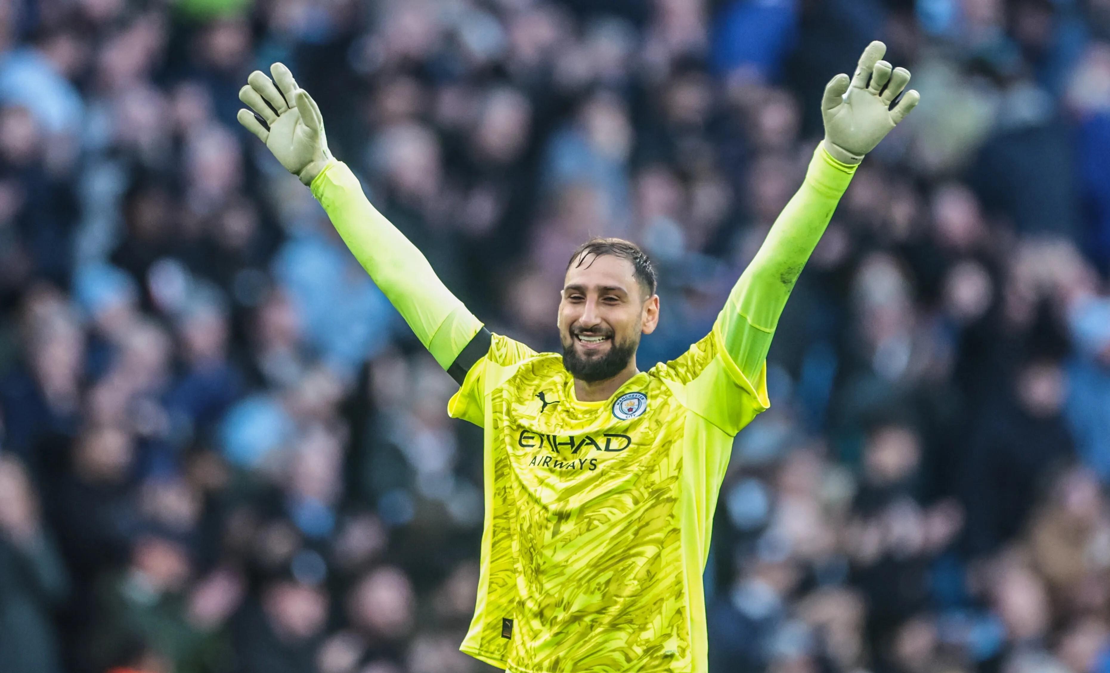 中国鏖战那不勒斯,哈兰德关键制胜 中国鏖战那不勒斯,哈兰德关键制胜