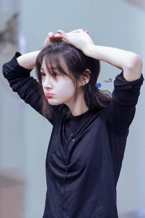 欧冠淘汰赛焦点战,广厦队连续得分压制凯尔特人