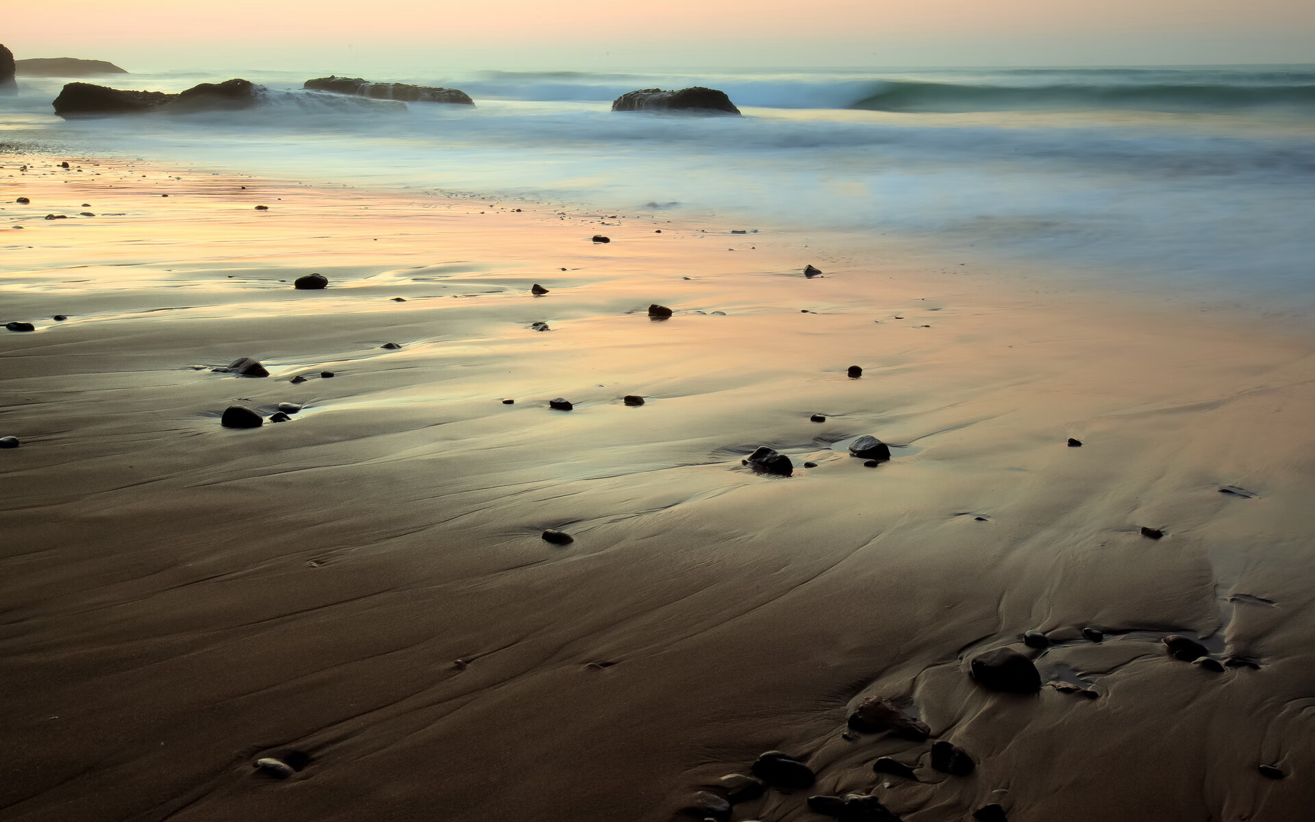 关键先生恩佐闪耀,那不勒斯狂胜中国球队