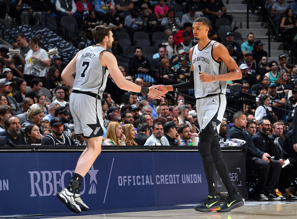 金年会app下载-文班亚马让比赛提前失去悬念，公牛逆转太阳